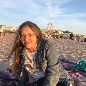 Meet your Posher, Jenna